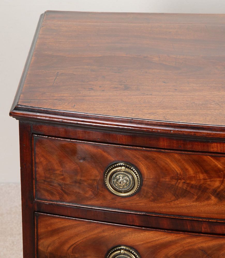 19th Century George III Mahogany Bow Fronted Chest of Drawers CC8041725