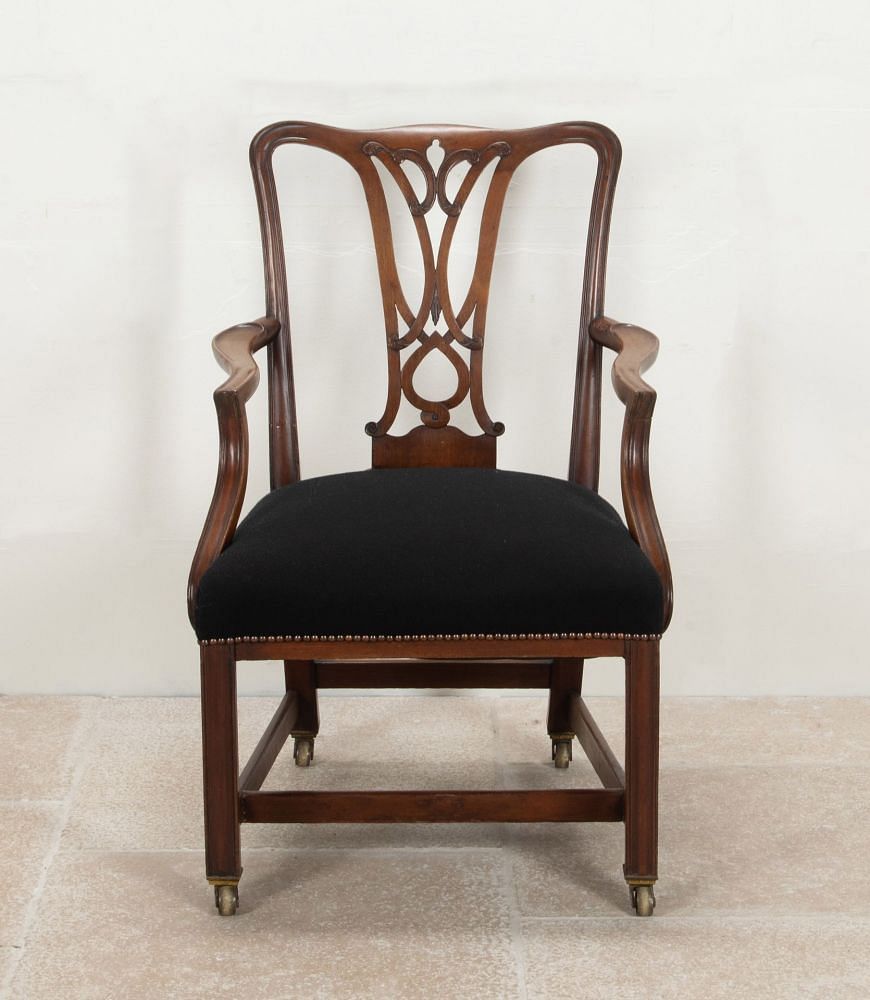 Late 18th Century English Mahogany George III Chair CH4141930