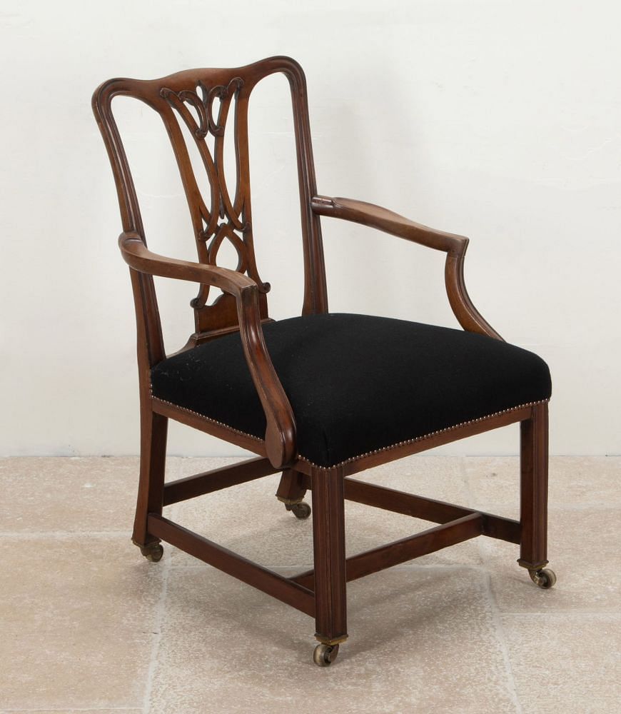 Late 18th Century English Mahogany George III Chair CH4141930