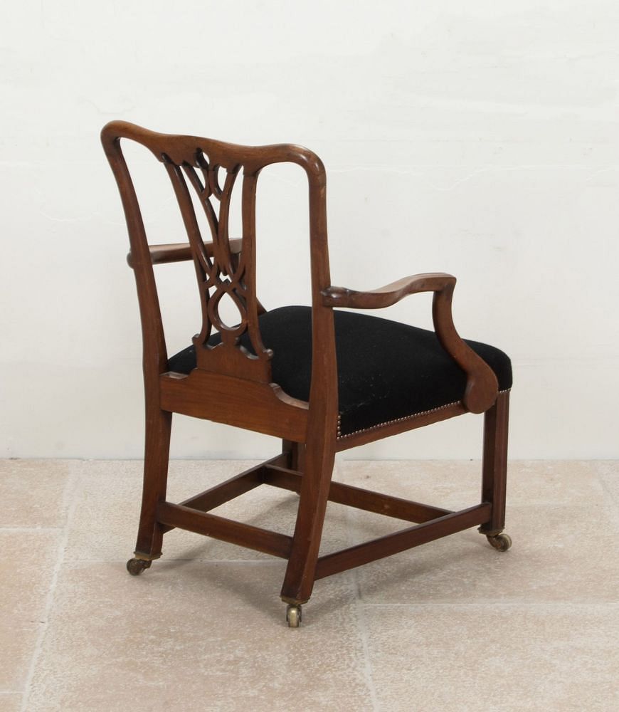 Late 18th Century English Mahogany George III Chair CH4141930