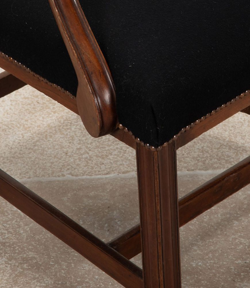 Late 18th Century English Mahogany George III Chair CH4141930