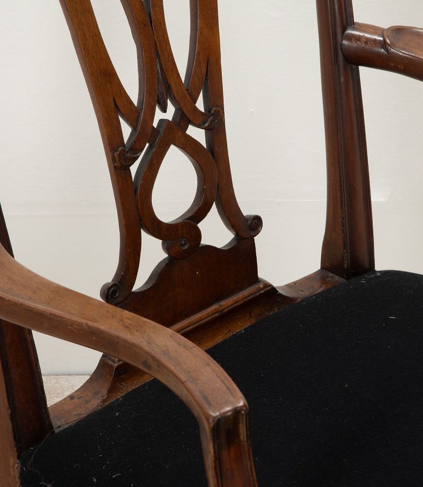 Late 18th Century English Mahogany George III Chair CH4141930