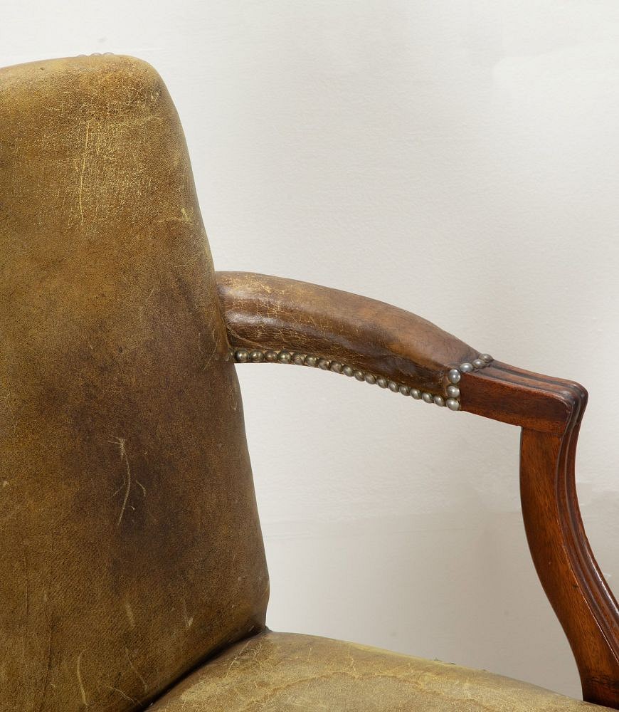 Pair of Late 19th Century English Leather Library Chairs CH4141934