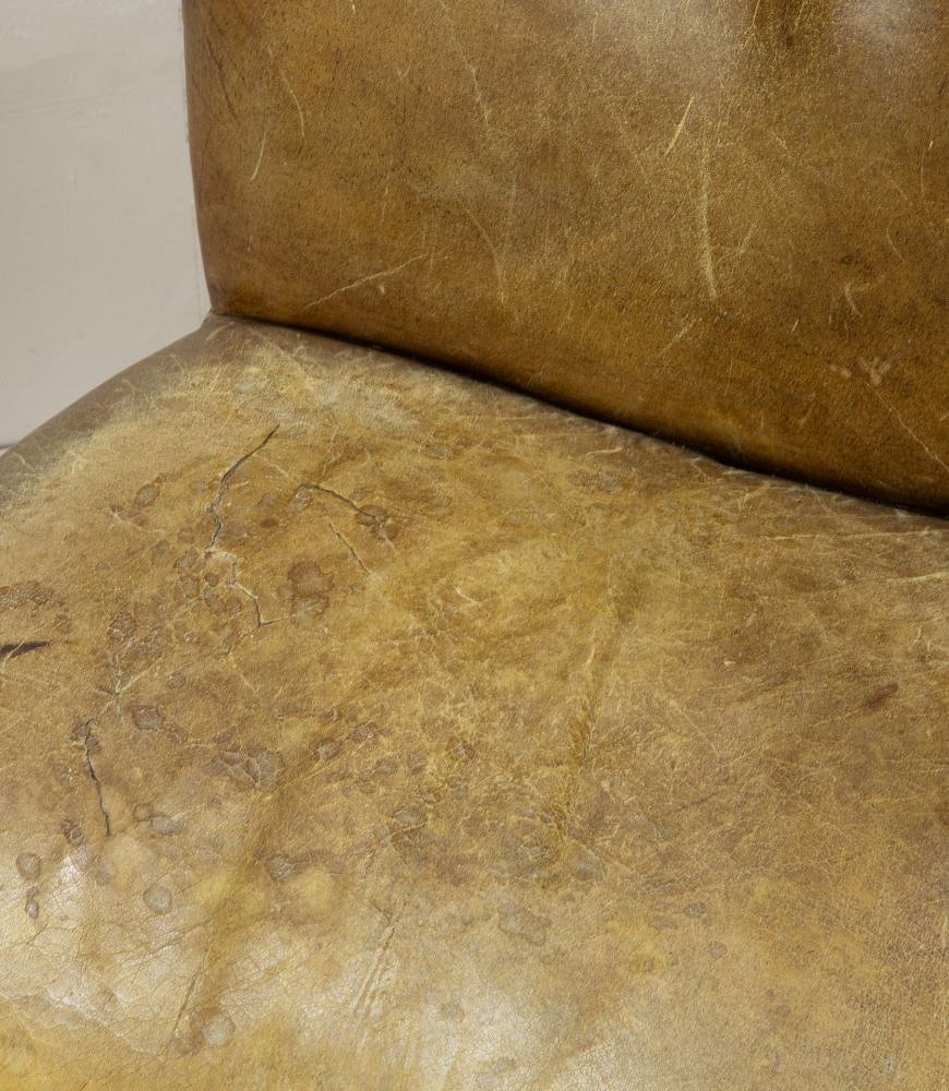 Pair of Late 19th Century English Leather Library Chairs CH4141934