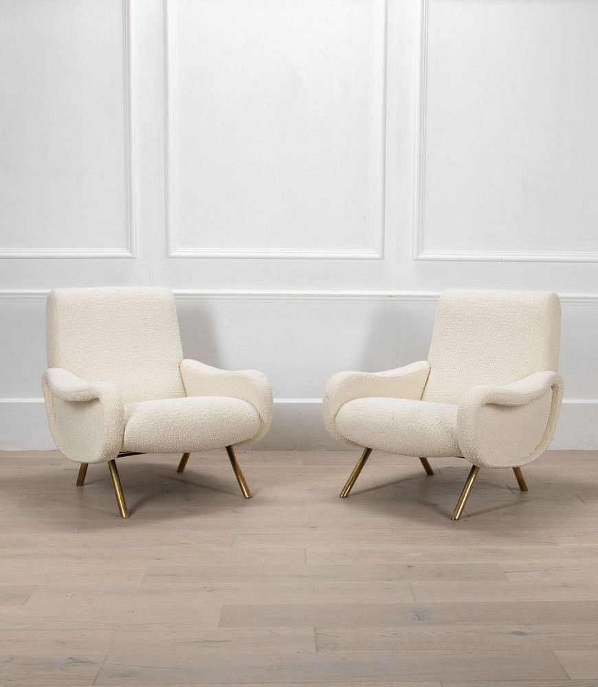 Pair of Contemporary Armchairs CH4635436