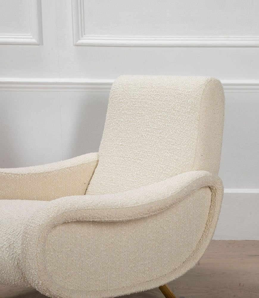 Pair of Contemporary Armchairs CH4635436
