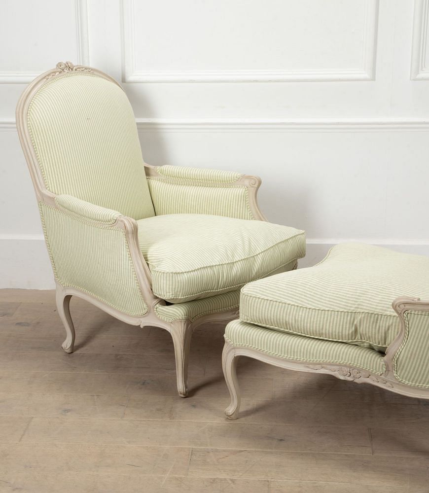 Large Scale 19th Century French Duchesse Brisée CH5241078