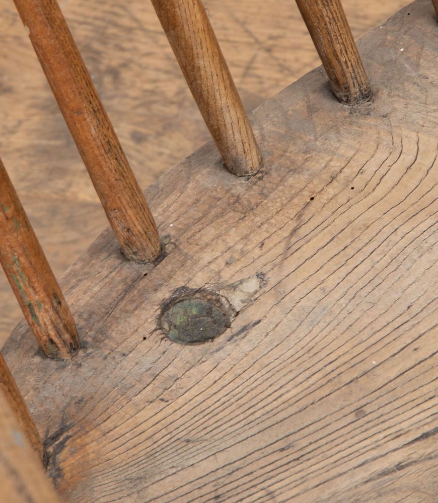 18th Century Comb Back Windsor Chair CH5532247