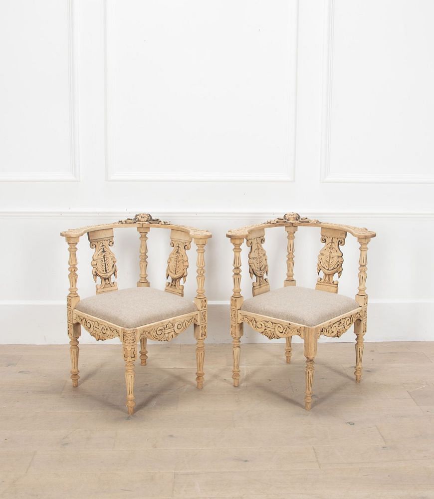 Pair of 19th Century Bleached Oak Corner Chairs CH8438189