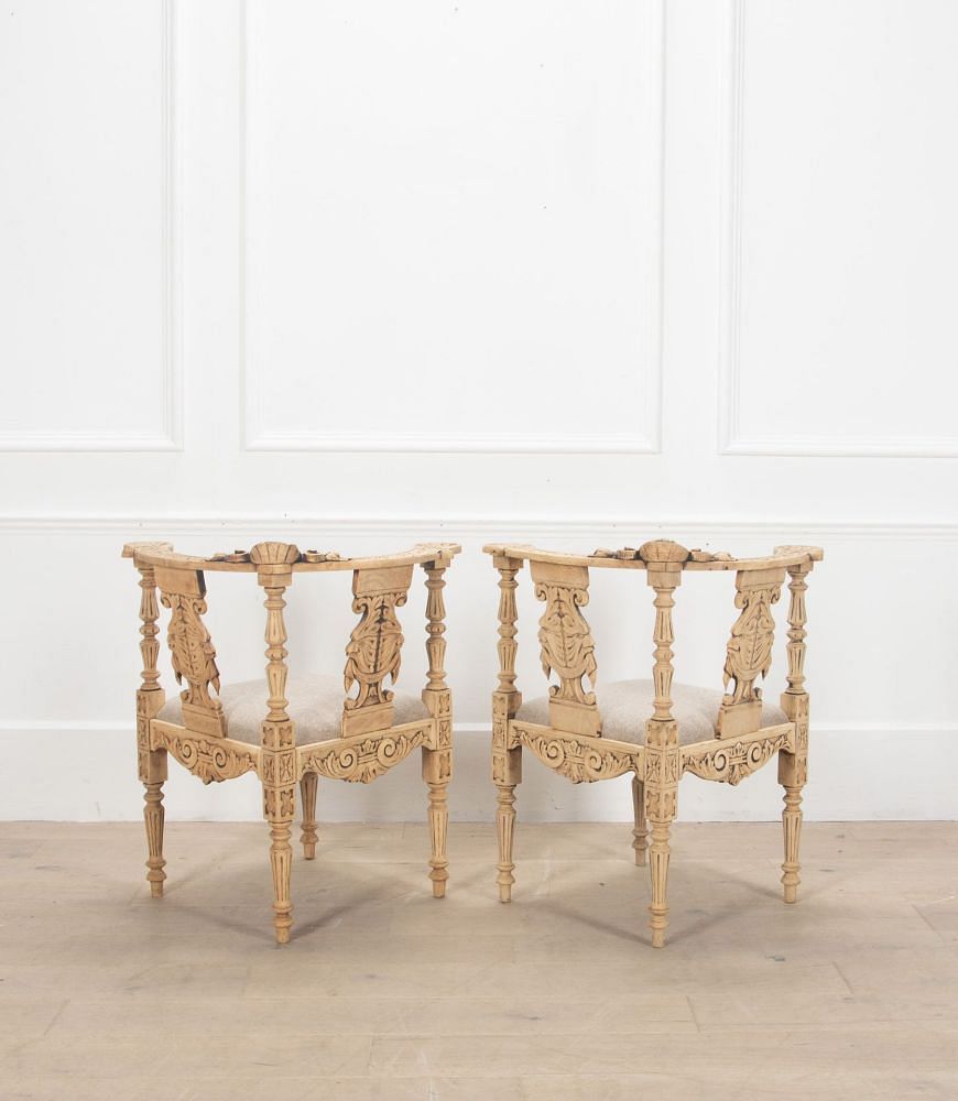 Pair of 19th Century Bleached Oak Corner Chairs CH8438189