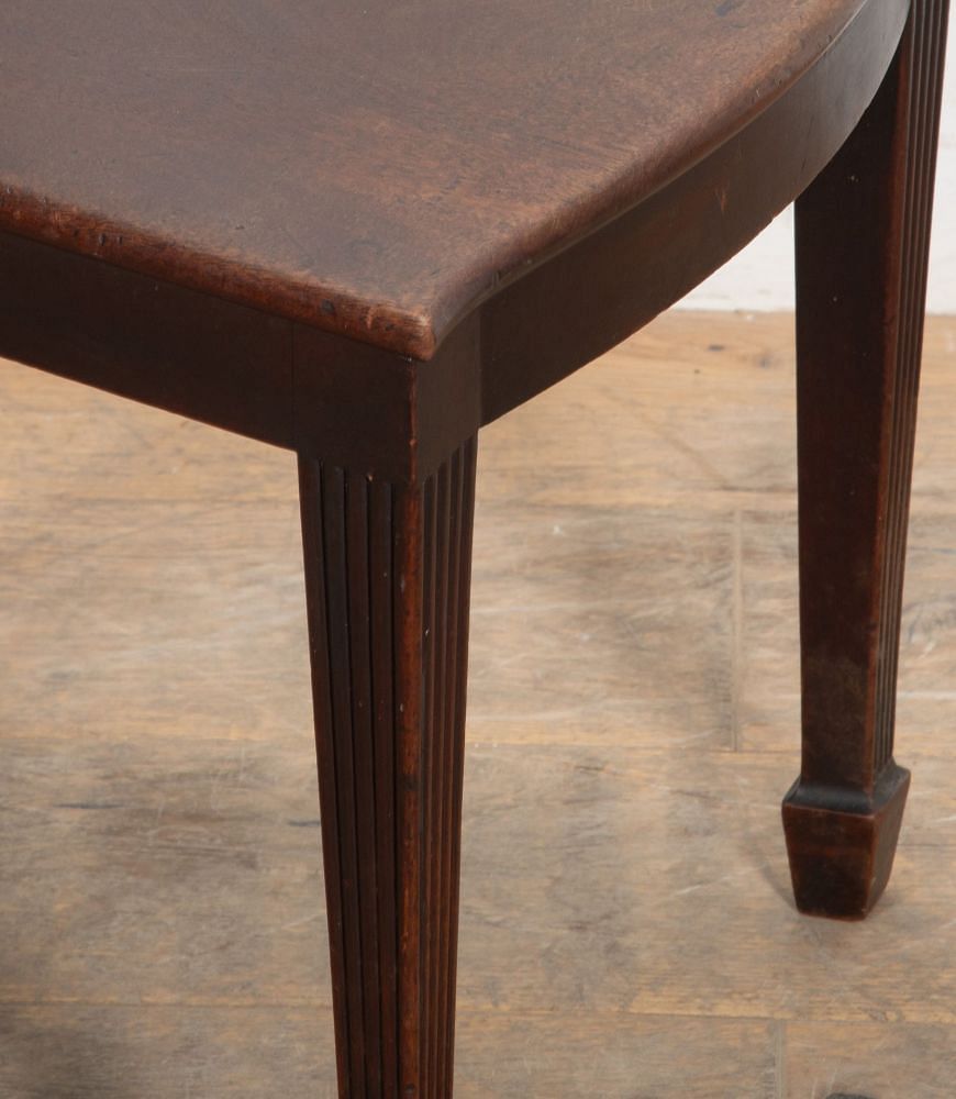 18th Century Georgian Mahogany Hall Chair CH8941355