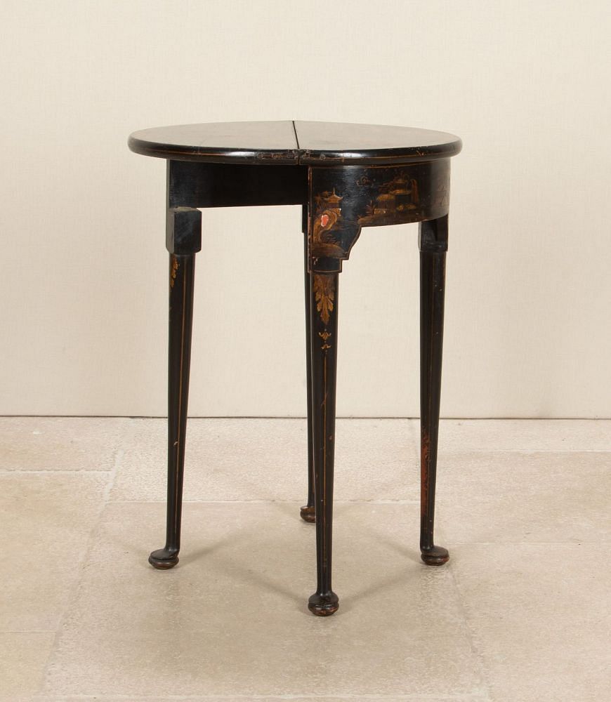 Early 20th Century British Petite Chinoiserie Table CO2643302