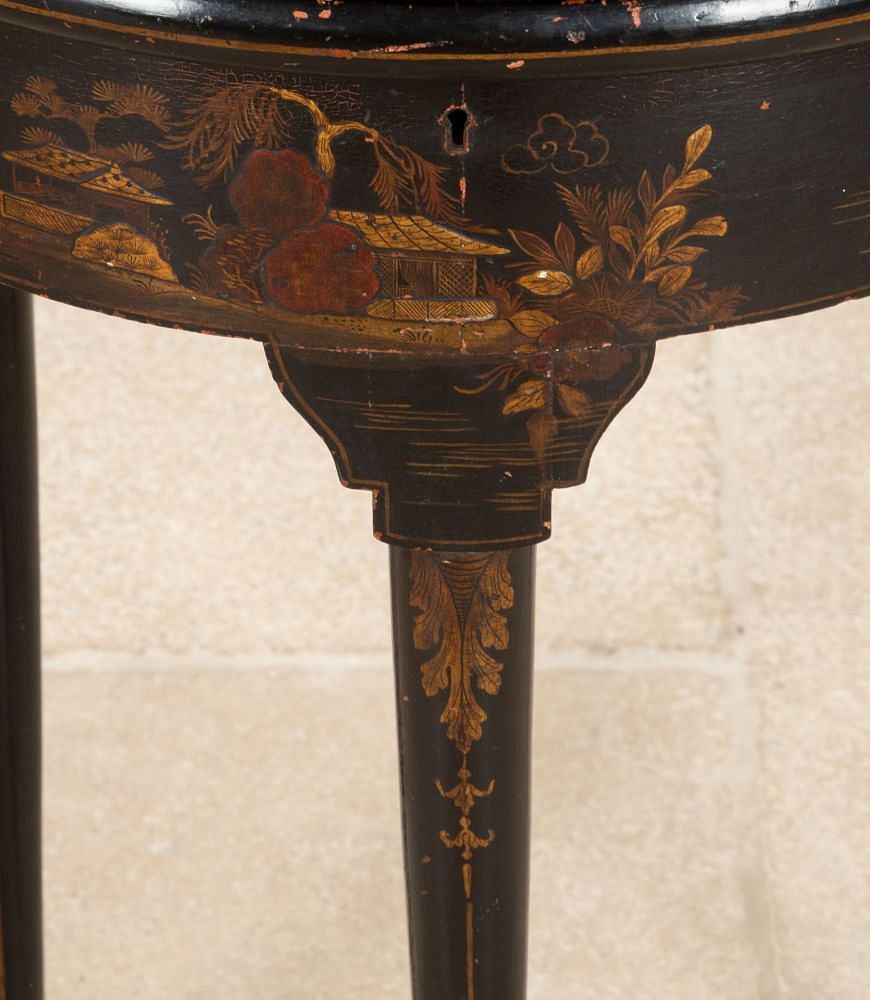 Early 20th Century British Petite Chinoiserie Table CO2643302