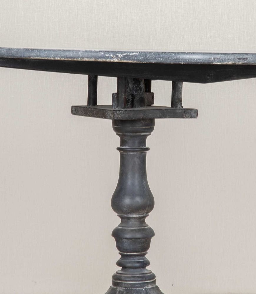 18th Century English Tilt-Top Table CO5643941