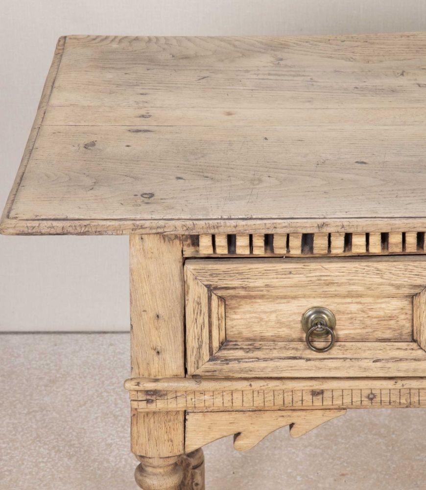 Late 18th Century English Bleached Oak Lamp Table CO5643943