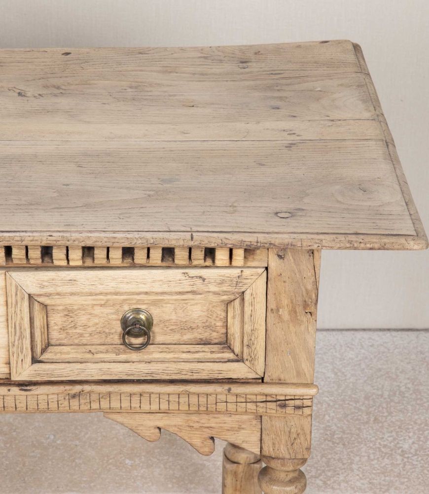 Late 18th Century English Bleached Oak Lamp Table CO5643943