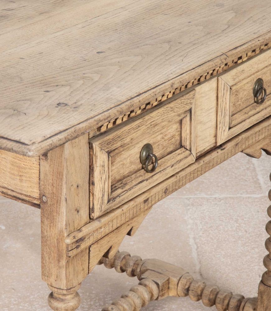 Late 18th Century English Bleached Oak Lamp Table CO5643943