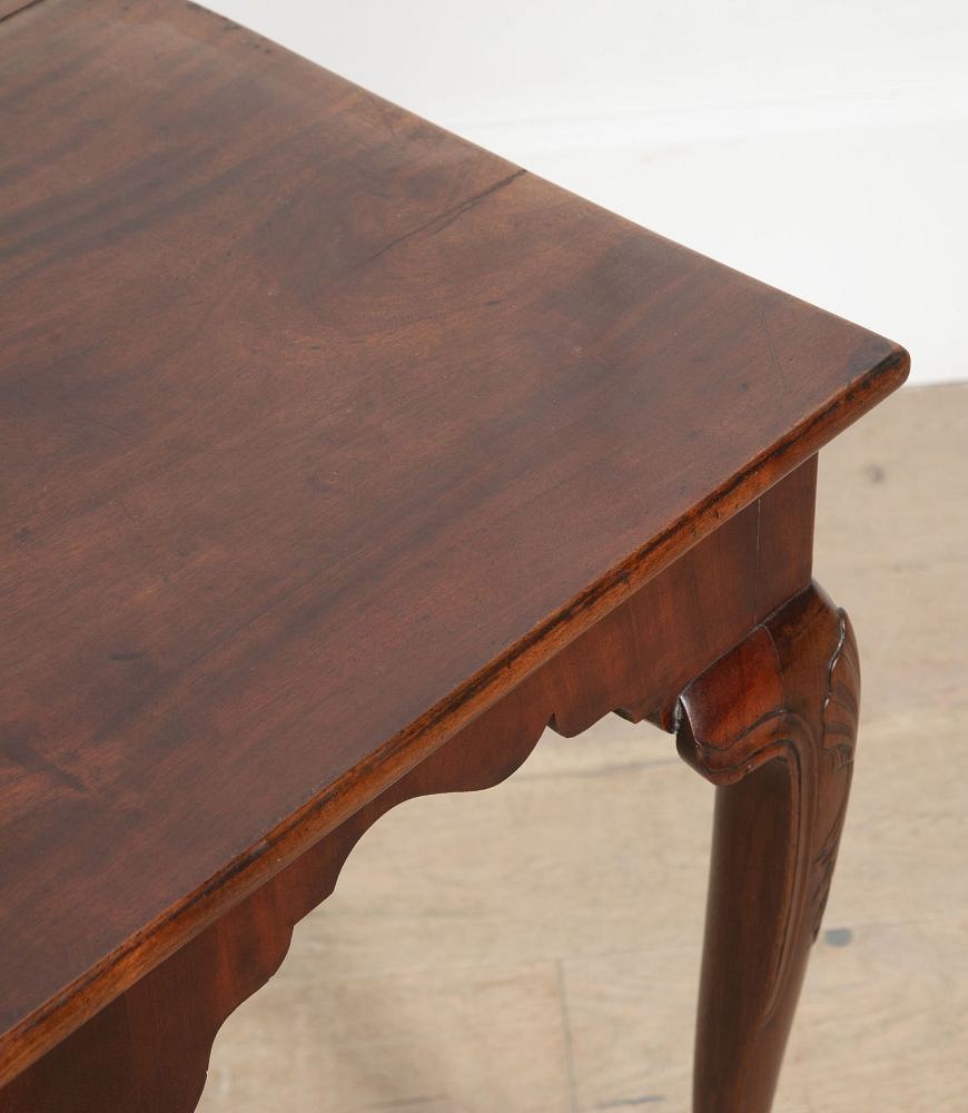 18th Century Georgian Table with Fold Over Top on Cabriole Legs CO7236052