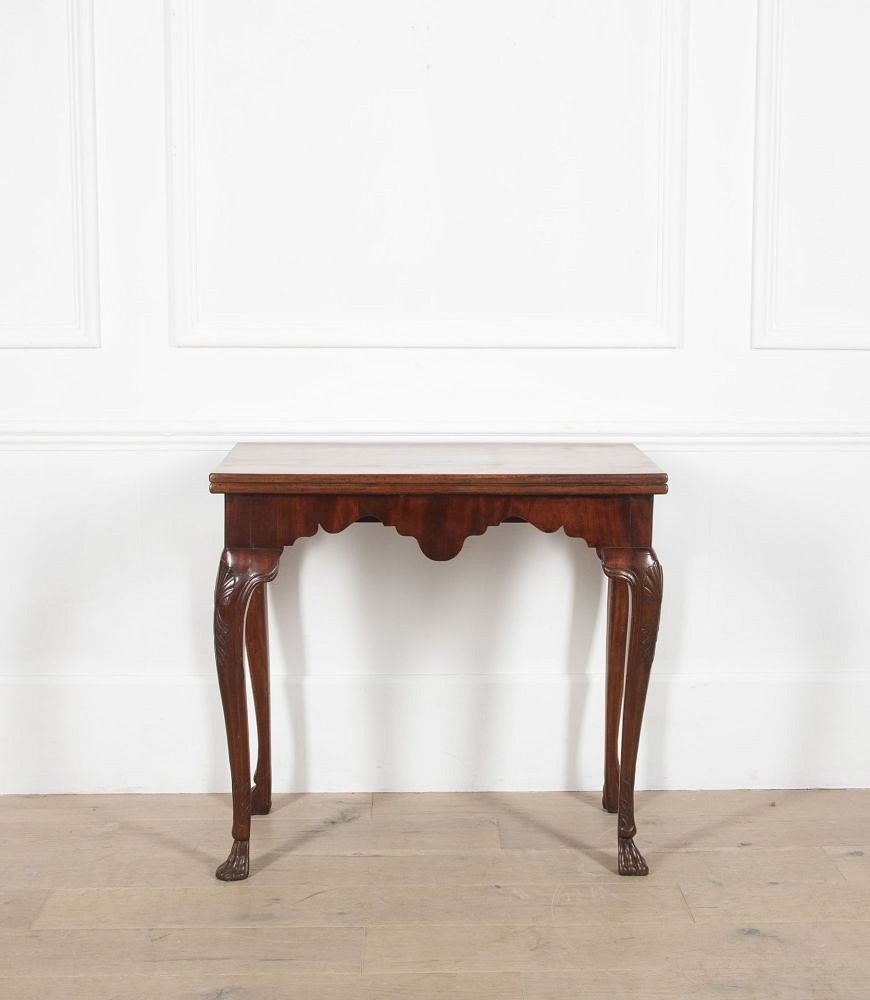 18th Century Georgian Table with Fold Over Top on Cabriole Legs CO7236052