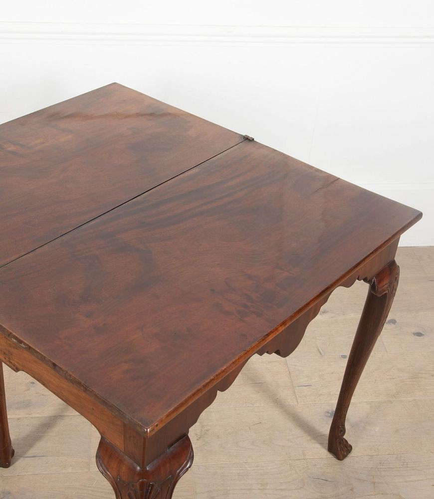 18th Century Georgian Table with Fold Over Top on Cabriole Legs CO7236052