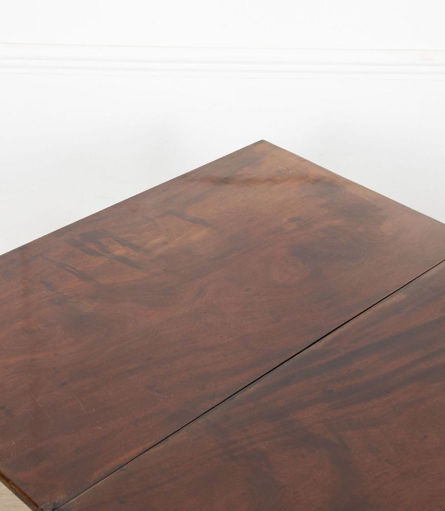 18th Century Georgian Table with Fold Over Top on Cabriole Legs CO7236052