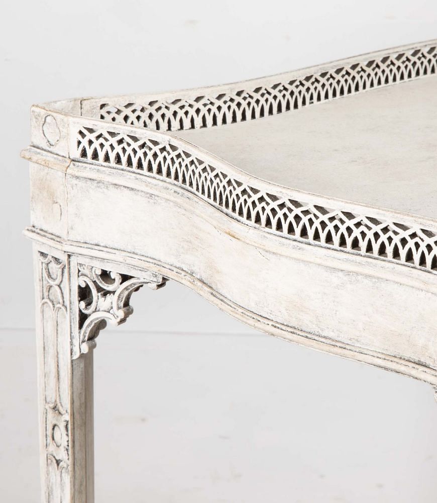 A Painted Chippendale revival side table CO8437306