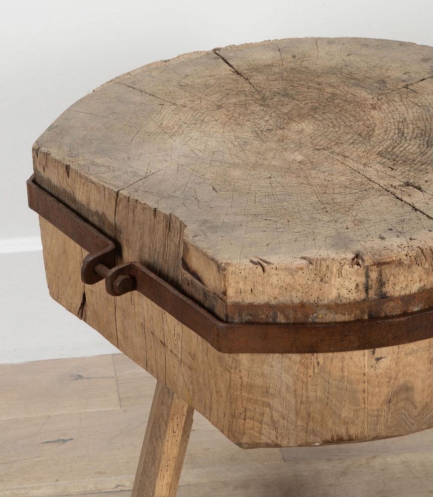 SALE: Large 19th Century Oak Chopping Block CT8538944