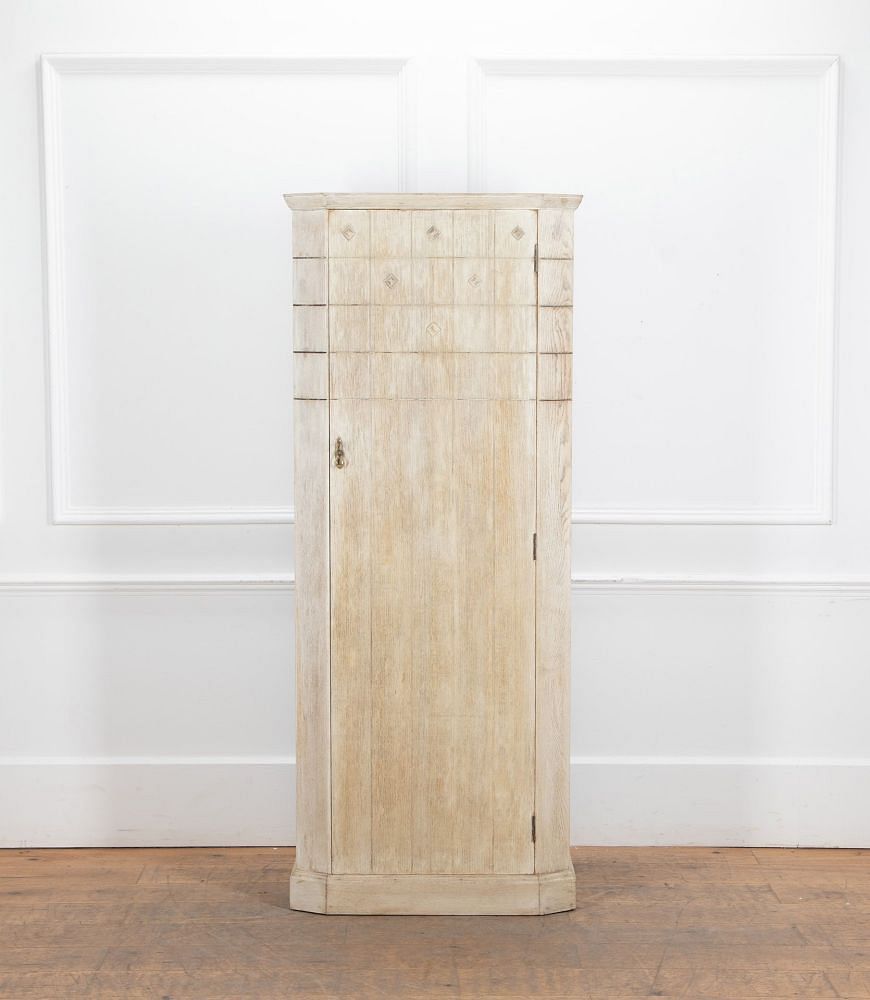 20th Century English Oak Hall Cupboard CU3638601