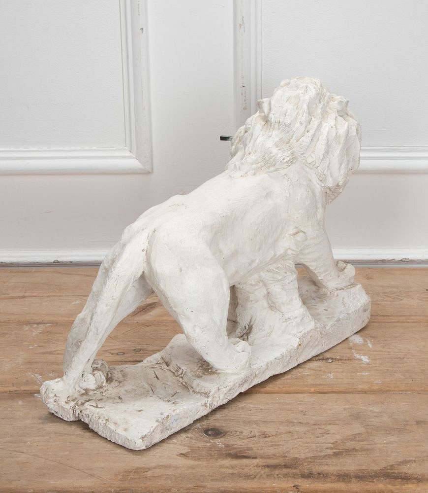 19th Century Plaster Lion DA022040