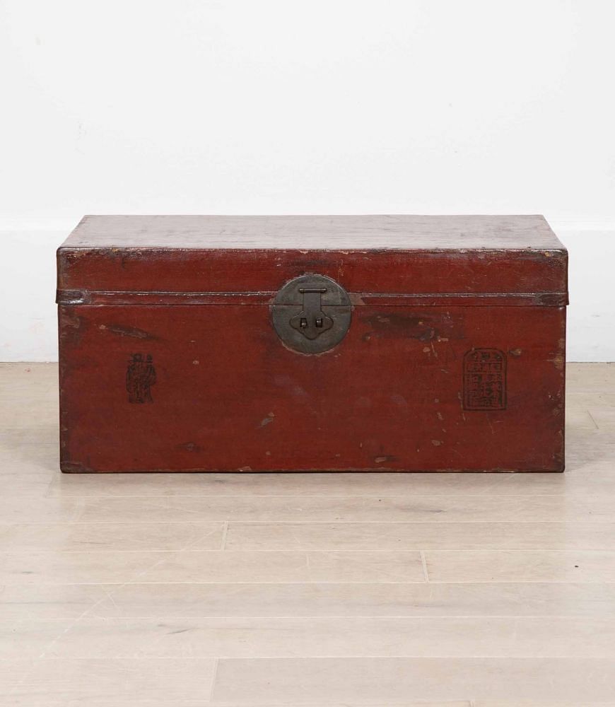 19th Century Red Lacquered Trunk DA2038639