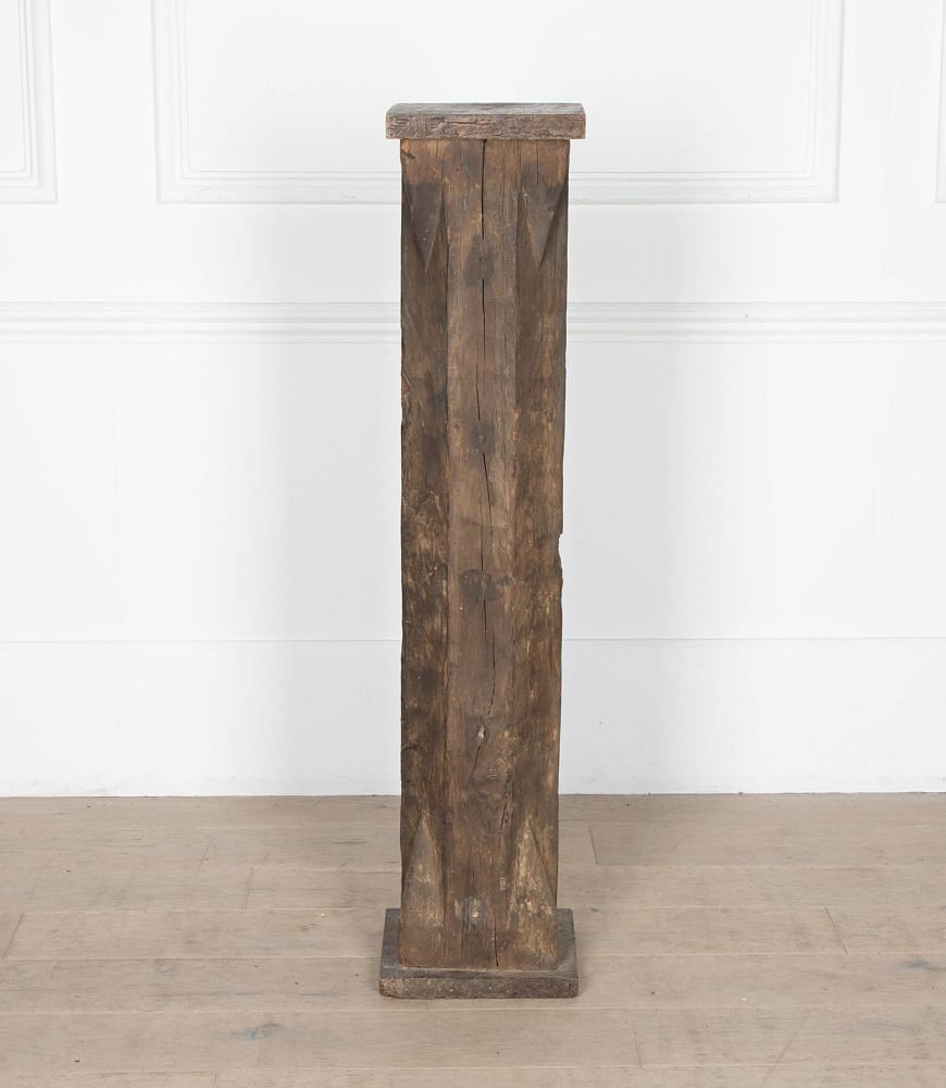 Italian Late 16th Century High Gothic Column DA2839546
