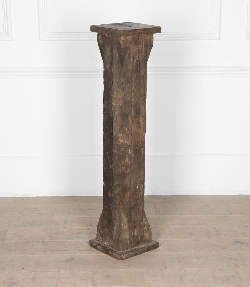 Italian Late 16th Century High Gothic Column DA2839546