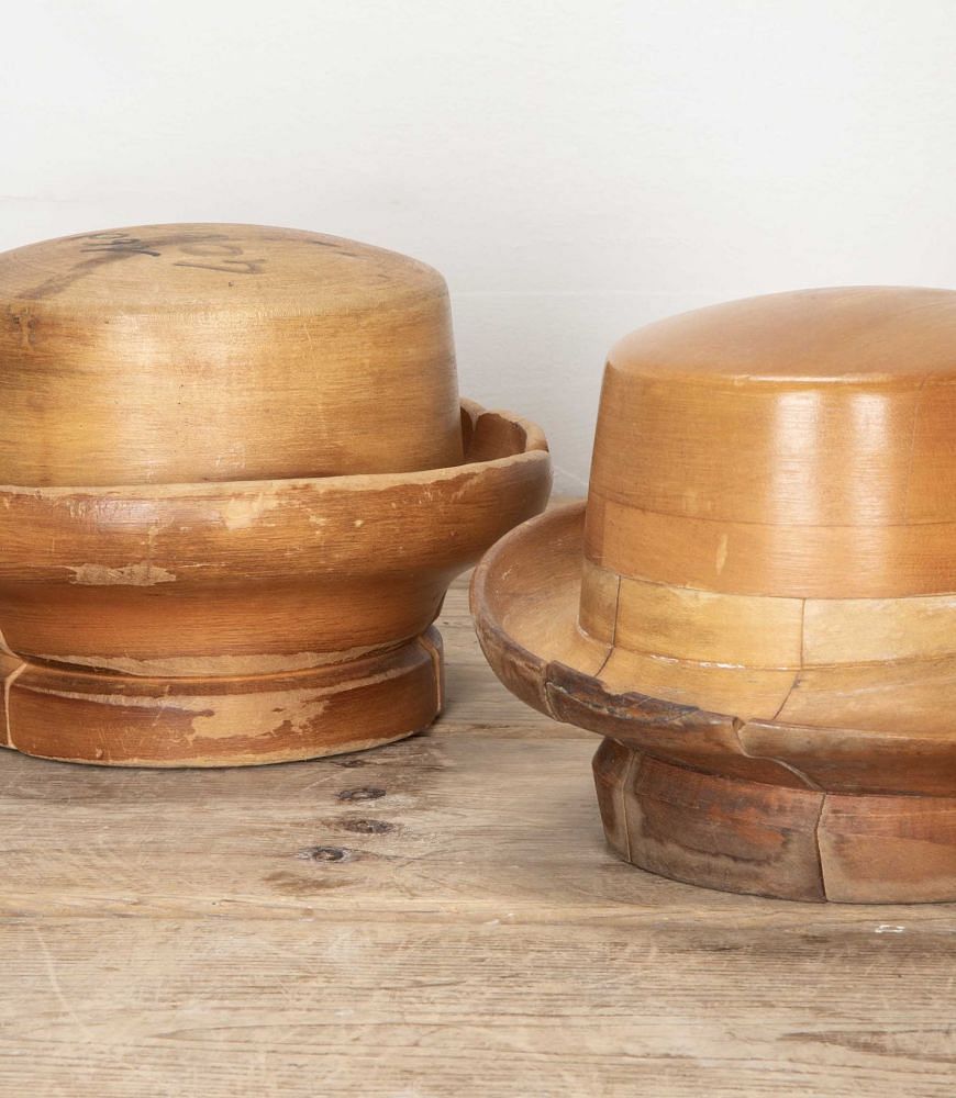 Set of Three 20th Century Italian Milliners Hat Moulds DA2841737