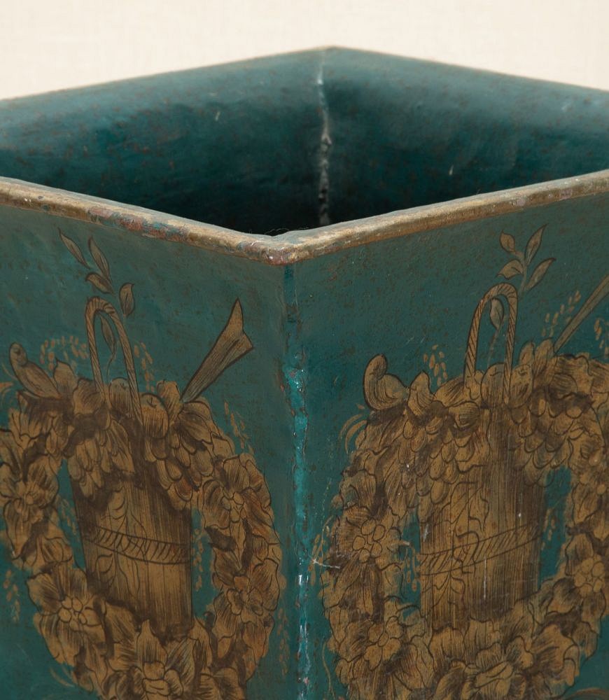 19th Century French Empire Toile Vase DA2842886