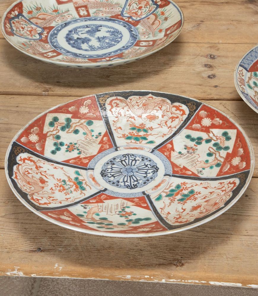 Set of Four Large 19th Century Japanese Imari Dishes DA2943009