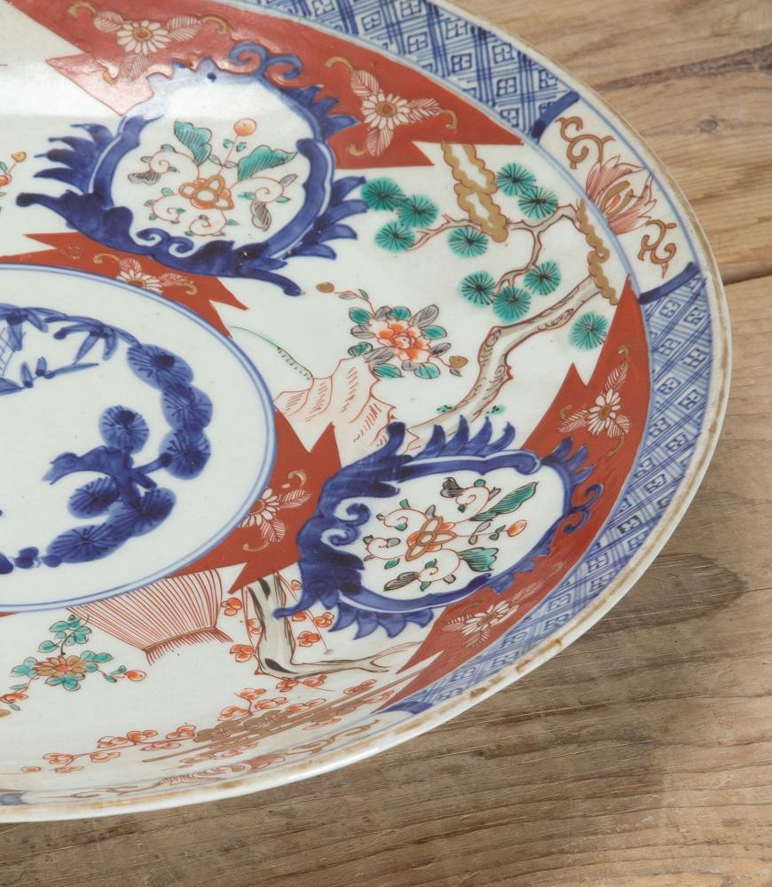 Set of Four Large 19th Century Japanese Imari Dishes DA2943009