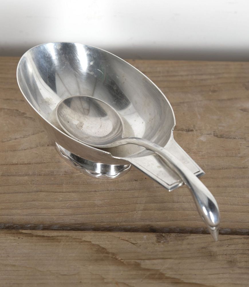 Swan Sauceboat and Ladle DA3015053