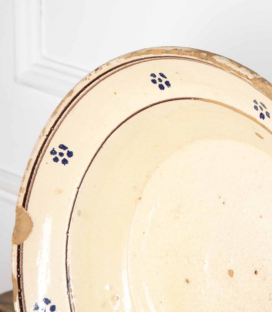 Pair of Large 19th Century Neapolitan Earthenware Dishes DA3437452