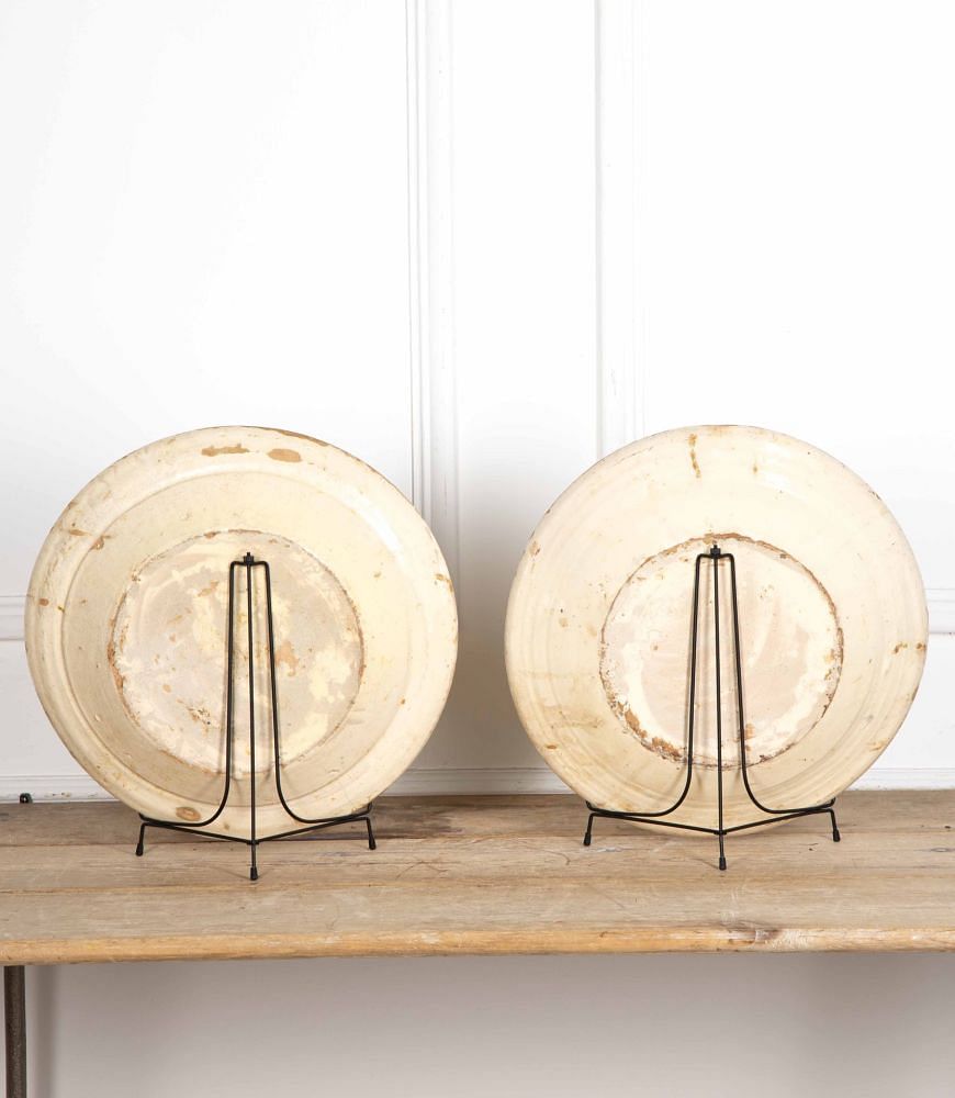 Pair of Large 19th Century Neapolitan Earthenware Dishes DA3437452