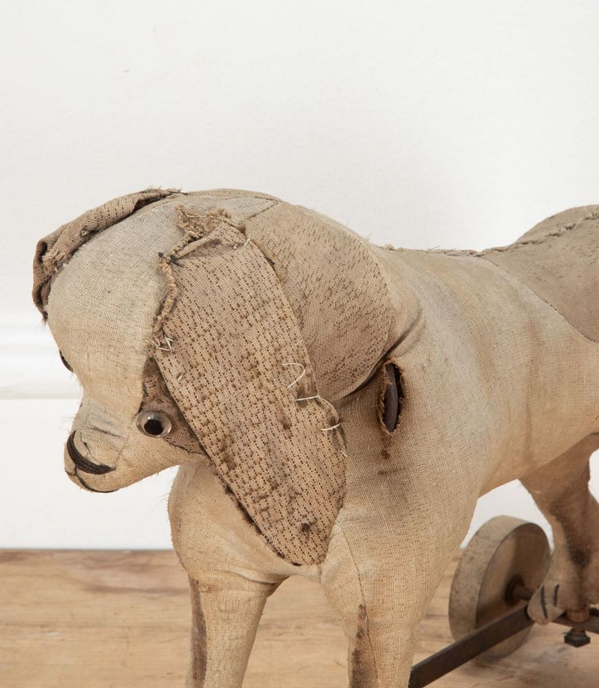 Early 20th Century French Toy Dog on Wheels DA4241369