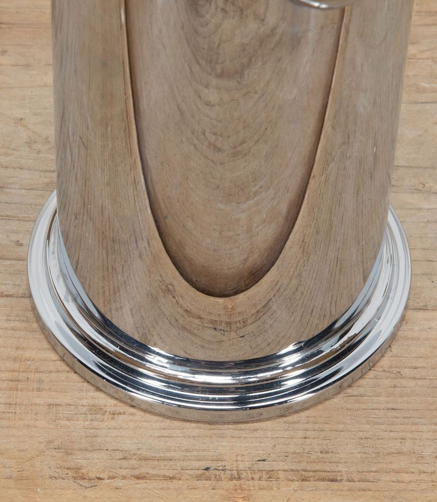 American Prohibition Era Wood and Chrome Cocktail Shaker DA5839070