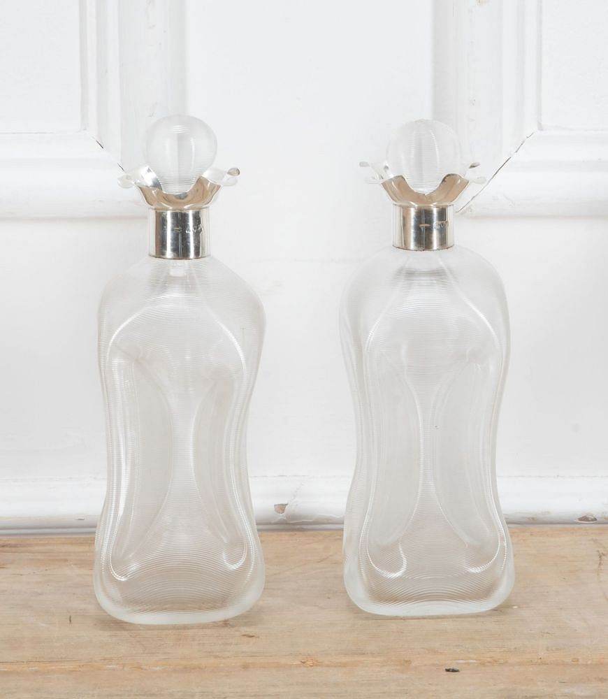 Pair of Victorian Ribbed Glass Glug Decanters with Silver Collar DA5839083