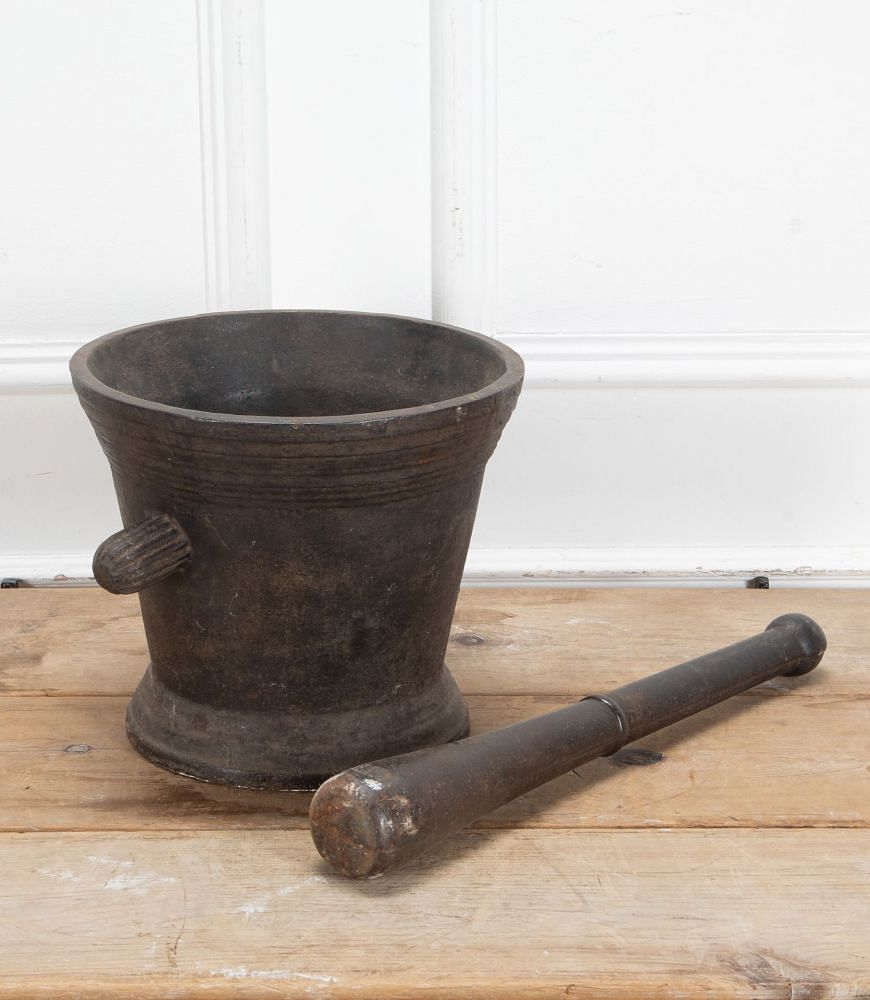 18th Century Iron Pestle and Mortar DA9055740