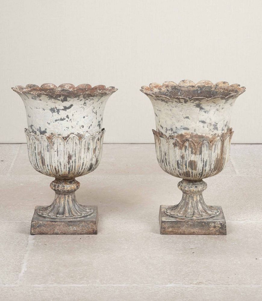 Pair of 19th Century Handyside Cast Iron Urns GA6243304