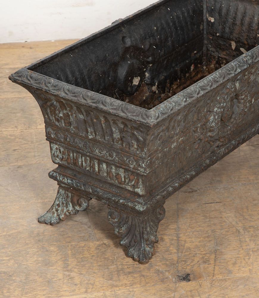 20th Century English Pair of Large Cast Iron Garden Planters GA8039764