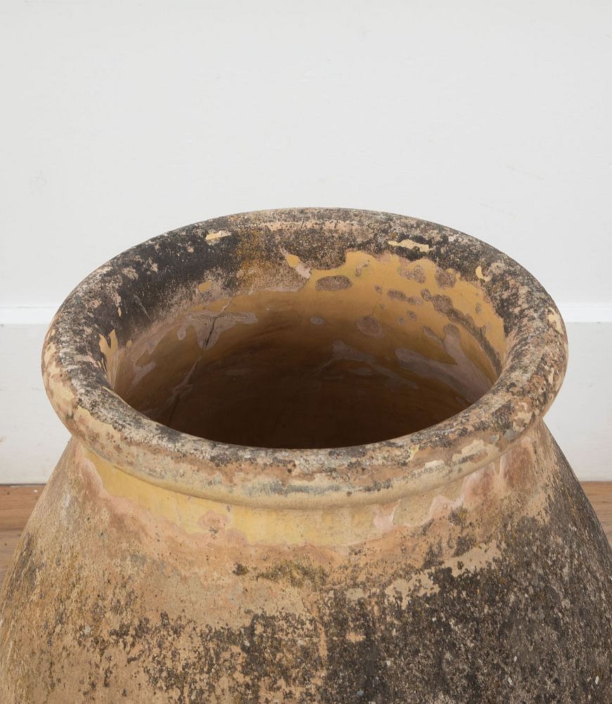 18th Century French Biot Pot GA8133020