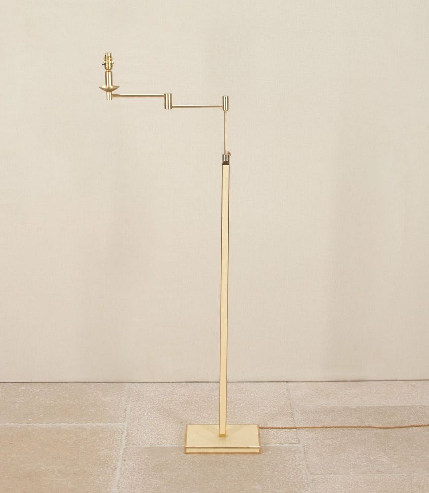 Mid-Century Italian Acrylic and Brass Floor Lamp LF1542092