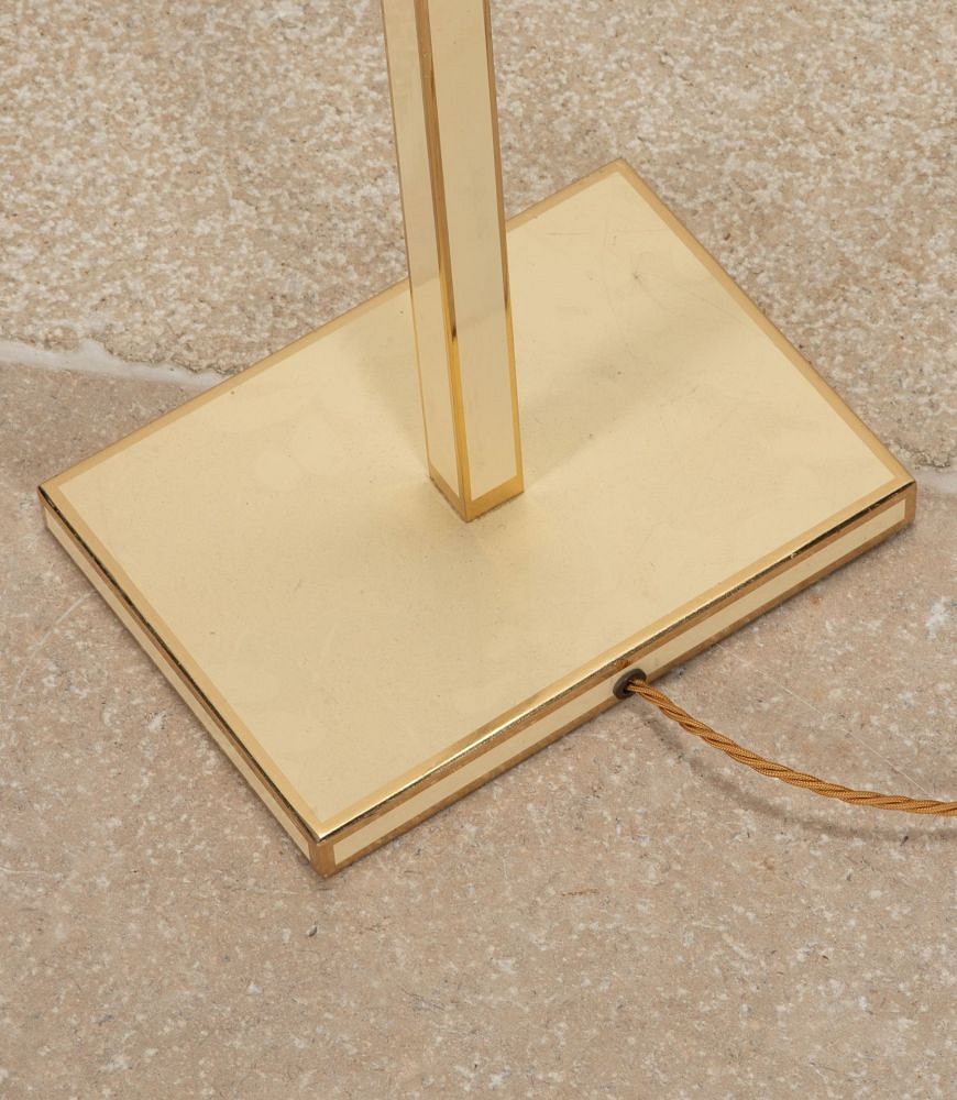 Mid-Century Italian Acrylic and Brass Floor Lamp LF1542092