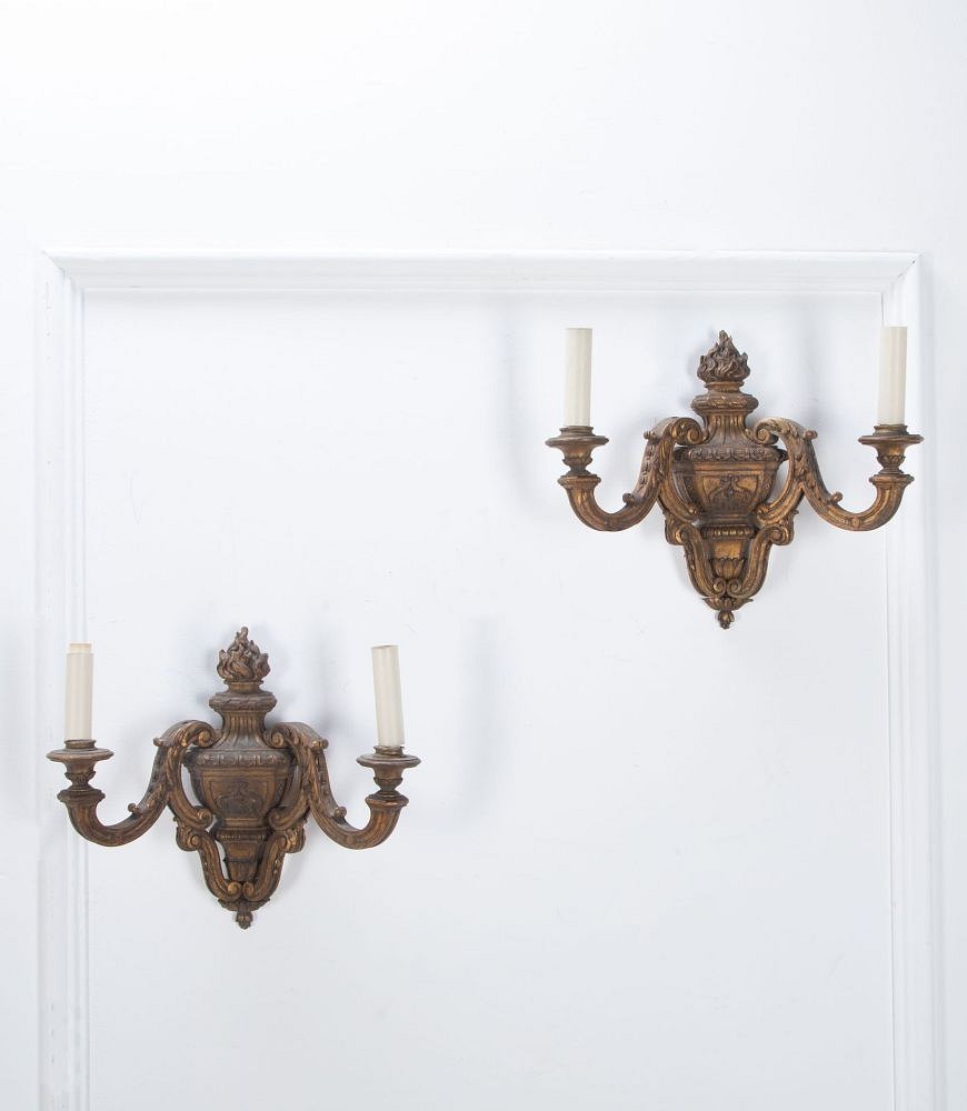 SALE: 19th Century Pair of Gilt Wood Wall Lights LW0334972