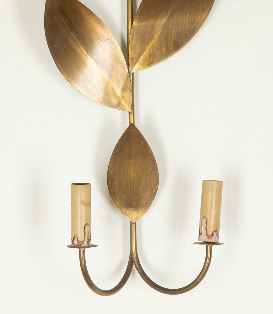 Mid-Century French Brass Flower Wall Light LW4842860